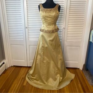 Jovani | 2-Piece Gold Beaded Formal Dress | Size 4